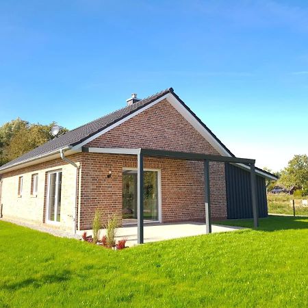 Haus Kuestenbrise - Urlaub Mit Hund An Der Kueste Mit Eigenen Garten, Sauna Und Gemuetlichen Kaminfeuer Schweiburg Eksteriør billede