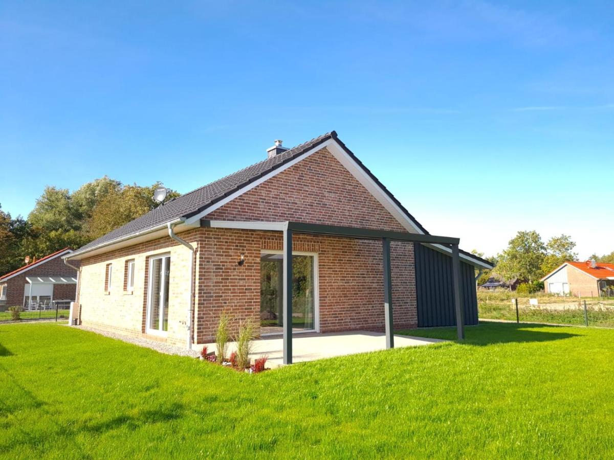 Haus Kuestenbrise - Urlaub Mit Hund An Der Kueste Mit Eigenen Garten, Sauna Und Gemuetlichen Kaminfeuer Schweiburg Eksteriør billede